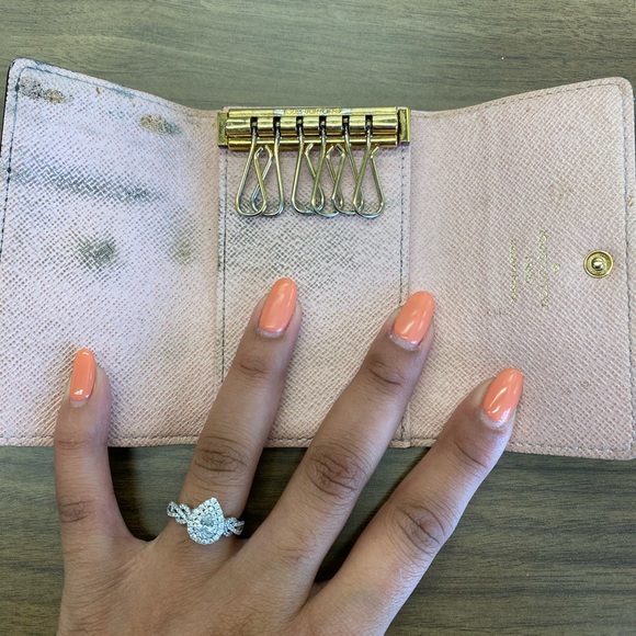 Louis vuitton key holder - Picture 3 of 8